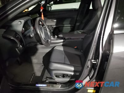 Zdjęcie 7 z 13 samochodu: 2023 LEXUS UX 250H BASE VIN:JTHX6JBH7P2152165 - miniatura