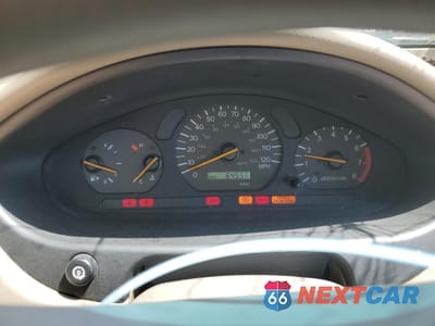 Zdjęcie 9 z 14 samochodu: 2001 MITSUBISHI GALANT ES VIN:4A3AA46H81E030774 - miniatura
