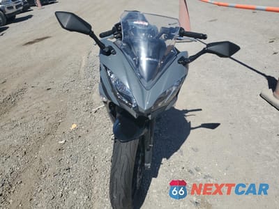 Drugie zdjęcie samochodu z przodu: 2018 KAWASAKI EX650 F VIN:JKAEXEK18JDA13414 - miniatura