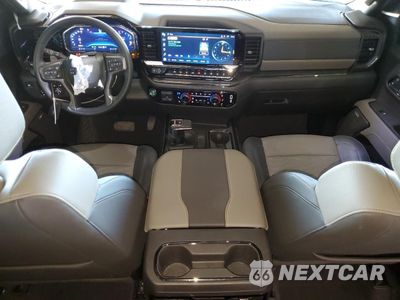 Zdjęcie 8 z 13 samochodu: 2025 CHEVROLET SILVERADO K1500 ZR2 VIN:3GCUKHE83SG101492 - miniatura