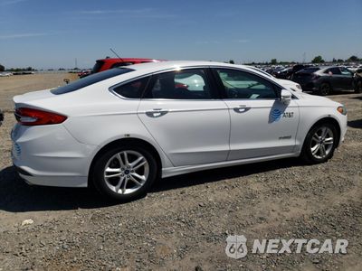 Trzecie zdjęcie samochodu z tyłu: 2018 FORD FUSION SE HYBRID VIN:3FA6P0LU6JR171539 - miniatura