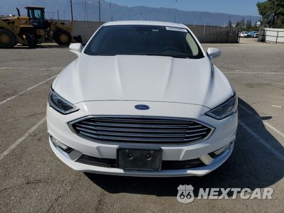 Piąte zdjęcie samochodu w środku: 2017 FORD FUSION SE HYBRID VIN:3FA6P0LU8HR408896 - miniatura
