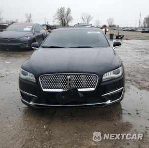 Piąte zdjęcie samochodu w środku: 2017 LINCOLN MKZ SELECT VIN:3LN6L5D90HR639557 - miniatura