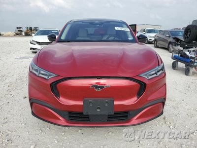 Piąte zdjęcie samochodu w środku: 2021 FORD MUSTANG MACH-E PREMIUM VIN:3FMTK3SU5MMA48133 - miniatura