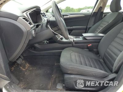 Zdjęcie 7 z 12 samochodu: 2019 FORD FUSION SE VIN:3FA6P0LUXKR124841 - miniatura