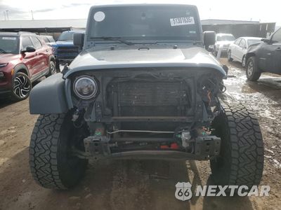 Piąte zdjęcie samochodu w środku: 2014 JEEP WRANGLER UNLIMITED SPORT VIN:1C4BJWDG7EL320079 - miniatura