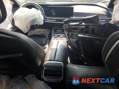 Zdjęcie 8 z 13 samochodu: 2023 BMW 740 I VIN:WBA23EH0XPCL69925 - miniatura