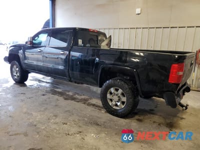 Drugie zdjęcie samochodu z przodu: 2015 GMC SIERRA K3500 DENALI VIN:1GT424E83FF655292 - miniatura