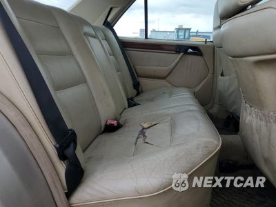 Zdjęcie 10 z 12 samochodu: 1993 MERCEDES-BENZ 300 E VIN:WDBEA32E4PB977085 - miniatura