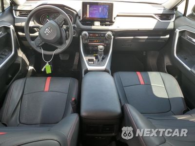 Zdjęcie 8 z 13 samochodu: 2024 TOYOTA RAV4 XLE VIN:2T3W1RFV9RW351125 - miniatura