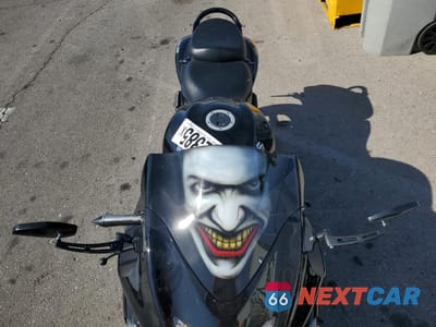Piąte zdjęcie samochodu w środku: 2019 SUZUKI GSX1300 RA VIN:JS1GX72B3K7100406 - miniatura
