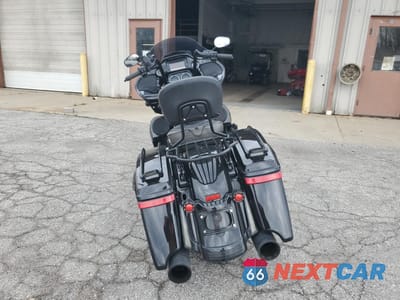Czwarte zdjęcie samochodu z boku: 2018 HARLEY-DAVIDSON FLTRXS ROAD GLIDE SPECIAL VIN:1HD1KTC17JB662182 - miniatura