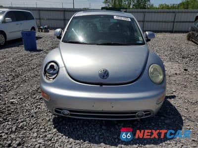 Piąte zdjęcie samochodu w środku: 2000 VOLKSWAGEN NEW BEETLE GLS VIN:3VWCD21C8YM492675 - miniatura