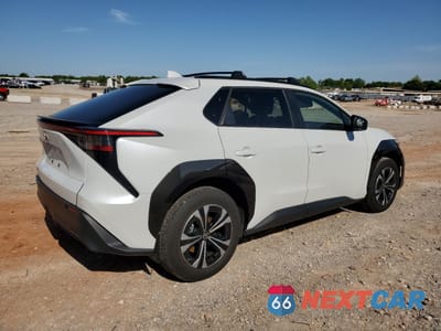 Trzecie zdjęcie samochodu z tyłu: 2024 TOYOTA BZ4X XLE VIN:JTMAAAAA3RA044550 - miniatura
