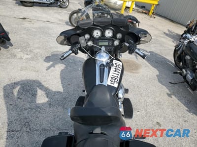Zdjęcie 6 z 9 samochodu: 2010 HARLEY-DAVIDSON FLHX VIN:1HD1KB410AB623393 - miniatura
