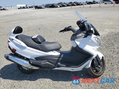 2018 SUZUKI AN650 A JS1CP51BXJ2100600 - główne zdjęcie licytacji z USA - miniatura