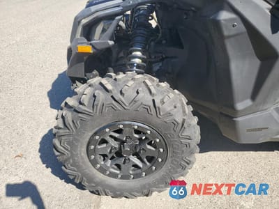 Zdjęcie 9 z 11 samochodu: 2018 CAN-AM MAVERICK X3 X DS TURBO R VIN:3JBVDAW49JK001848 - miniatura