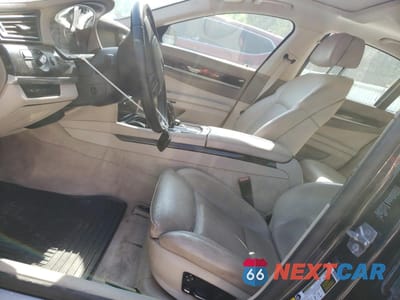 Zdjęcie 7 z 12 samochodu: 2011 BMW 750 XI VIN:WBAKC6C50BC394043 - miniatura