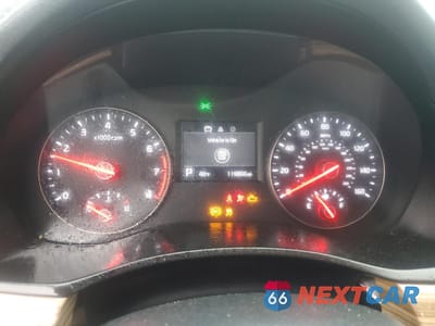 Zdjęcie 9 z 15 samochodu: 2017 KIA CADENZA PREMIUM VIN:KNALB4J19H5072722 - miniatura