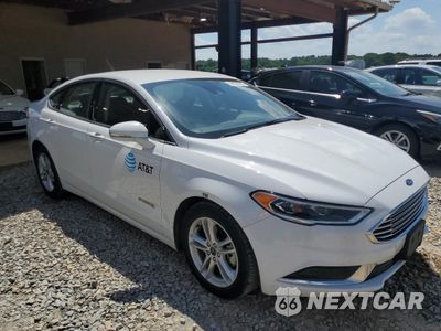 Czwarte zdjęcie samochodu z boku: 2018 FORD FUSION SE HYBRID VIN:3FA6P0LU2JR129935 - miniatura