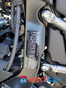 Zdjęcie 9 z 10 samochodu: 2025 SUZUKI GSX800 F VIN:JS1EM13B4S7100314 - miniatura