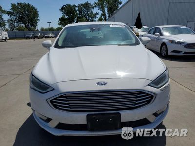 Piąte zdjęcie samochodu w środku: 2017 FORD FUSION SE HYBRID VIN:3FA6P0LU0HR408892 - miniatura