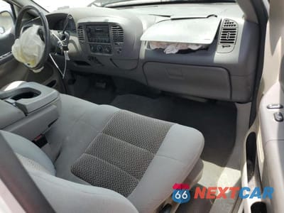 Zdjęcie 8 z 12 samochodu: 2003 FORD F150 VIN:2FTRF17W03CA55647 - miniatura