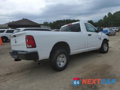 Trzecie zdjęcie samochodu z tyłu: 2022 RAM 1500 CLASSIC TRADESMAN VIN:3C6JR6DG9NG233891 - miniatura
