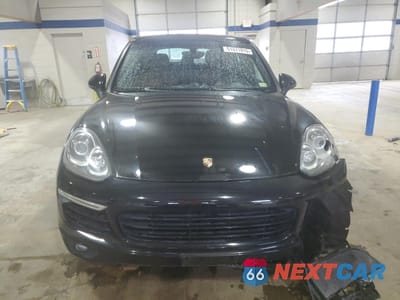 Piąte zdjęcie samochodu w środku: 2017 PORSCHE CAYENNE VIN:WP1AA2A27HKA86824 - miniatura