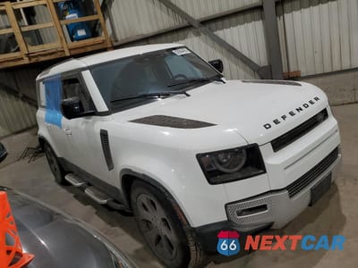 Czwarte zdjęcie samochodu z boku: 2020 LAND ROVER DEFENDER 110 SE VIN:SALEPEEU4L2017055 - miniatura