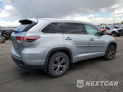 Trzecie zdjęcie samochodu z tyłu: 2016 TOYOTA HIGHLANDER XLE VIN:5TDJKRFHXGS278458 - miniatura