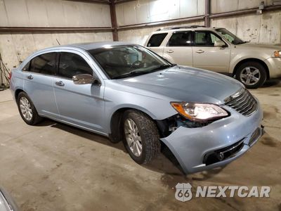 Czwarte zdjęcie samochodu z boku: 2013 CHRYSLER 200 LIMITED VIN:1C3CCBCG6DN507250 - miniatura