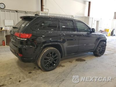 Trzecie zdjęcie samochodu z tyłu: 2018 JEEP GRAND CHEROKEE LAREDO VIN:1C4RJFAGXJC492085 - miniatura