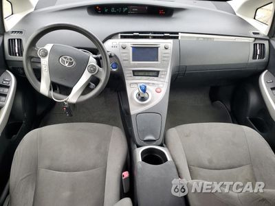 Zdjęcie 8 z 12 samochodu: 2013 TOYOTA PRIUS PLUG-IN VIN:JTDKN3DP6D3033253 - miniatura
