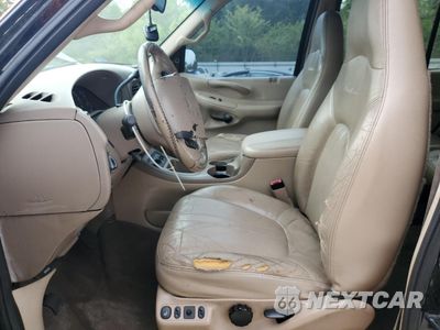 Zdjęcie 7 z 16 samochodu: 2000 FORD EXPEDITION EDDIE BAUER VIN:1FMPU18L0YLA66206 - miniatura