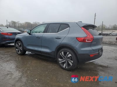 Drugie zdjęcie samochodu z przodu: 2023 VOLVO XC40 PLUS VIN:YV4L12UN0P2104186 - miniatura