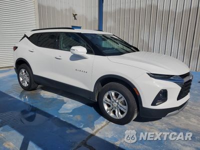 Czwarte zdjęcie samochodu z boku: 2020 CHEVROLET BLAZER 1LT VIN:3GNKBBRA2LS587557 - miniatura