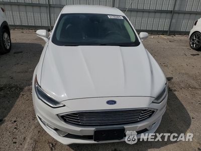 Piąte zdjęcie samochodu w środku: 2017 FORD FUSION SE HYBRID VIN:3FA6P0LU0HR359550 - miniatura