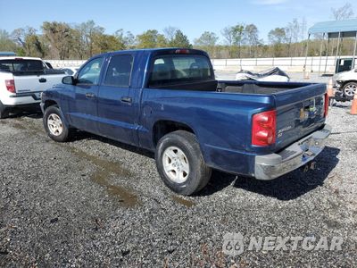 Drugie zdjęcie samochodu z przodu: 2005 DODGE DAKOTA QUAD SLT VIN:1D7HE48N55S314577 - miniatura