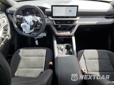 Zdjęcie 8 z 16 samochodu: 2025 FORD EXPLORER ST VIN:1FMWK8GC1SGA48938 - miniatura