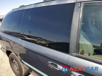 Zdjęcie 11 z 13 samochodu: 2002 DODGE GRAND CARAVAN SPORT VIN:2B4GP44312R671947 - miniatura