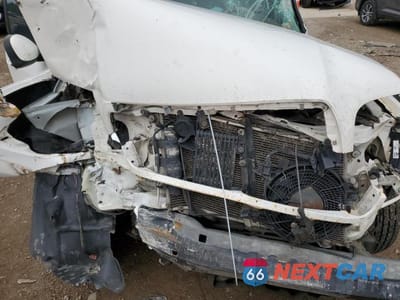 Zdjęcie 11 z 11 samochodu: 2002 TOYOTA SEQUOIA LIMITED VIN:5TDBT48A32S064411 - miniatura
