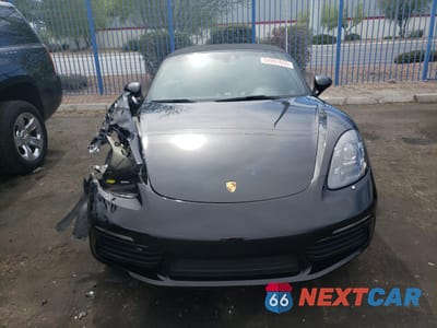 Piąte zdjęcie samochodu w środku: 2021 PORSCHE BOXSTER BASE VIN:WP0CA2A85MS210405 - miniatura