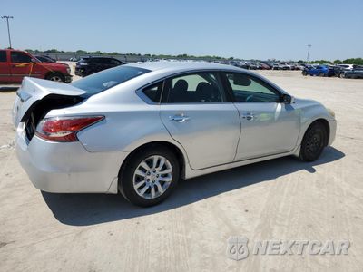 Trzecie zdjęcie samochodu z tyłu: 2015 NISSAN ALTIMA 2.5 VIN:1N4AL3AP9FN373130 - miniatura