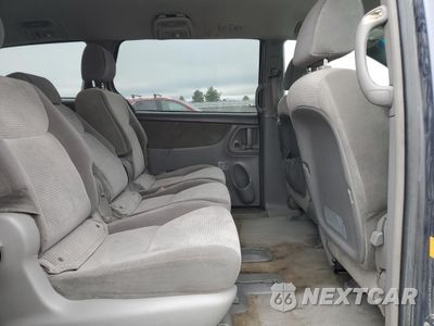 Zdjęcie 11 z 13 samochodu: 2008 TOYOTA SIENNA CE VIN:5TDZK23C48S151628 - miniatura