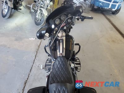 Zdjęcie 6 z 9 samochodu: 2011 HARLEY-DAVIDSON FLHTK VIN:1HD1KEM15BB660930 - miniatura