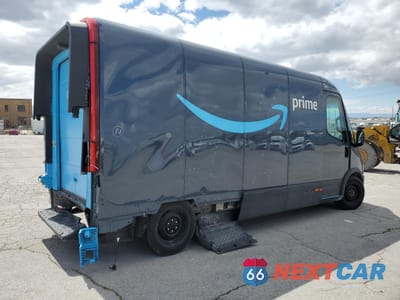 Trzecie zdjęcie samochodu z tyłu: 2023 RIVIAN EDV 700 VIN:7FCEHEB70PN008225 - miniatura