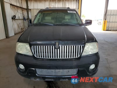 Piąte zdjęcie samochodu w środku: 2004 LINCOLN NAVIGATOR VIN:5LMFU28R84LJ21921 - miniatura