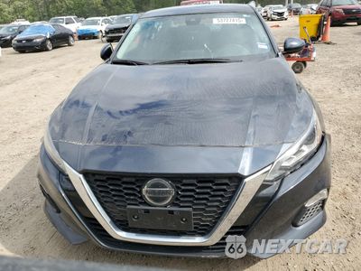 Piąte zdjęcie samochodu w środku: 2021 NISSAN ALTIMA SV VIN:1N4BL4DV7MN336773 - miniatura