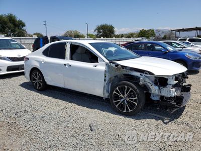 Czwarte zdjęcie samochodu z boku: 2019 TOYOTA CAMRY L VIN:4T1B11HK8KU854887 - miniatura